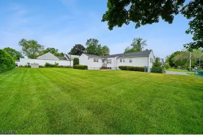 66 Berkeley Ave, Berkeley Heights Township, NJ 07922 - Photo 24