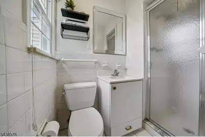 66 Berkeley Ave, Berkeley Heights Township, NJ 07922 - Photo 20