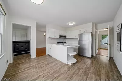 66 Berkeley Ave, Berkeley Heights Township, NJ 07922 - Photo 16
