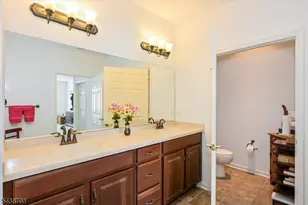 1305 Gatherings Dr, Haledon, NJ 07508 - Photo 20