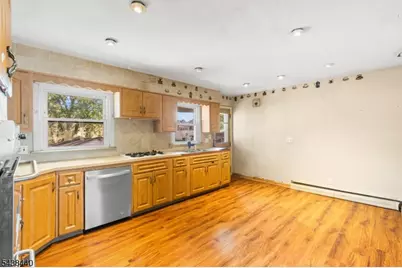 102 Hobson St, Bloomfield, NJ 07003 - Photo 6