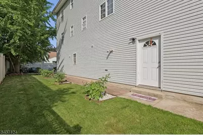 1411 Mopsick Ave, Linden, NJ 07036 - Photo 30