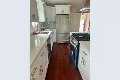 4 Leigh St, Clinton, NJ 08809 - Photo 2
