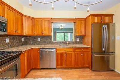 189 N Main St, Boonton Town, NJ 07005 - Photo 6