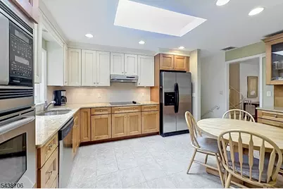 7 Southwood Dr, Parsippany, NJ 07950 - Photo 10