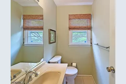 7 Southwood Dr, Parsippany, NJ 07950 - Photo 32