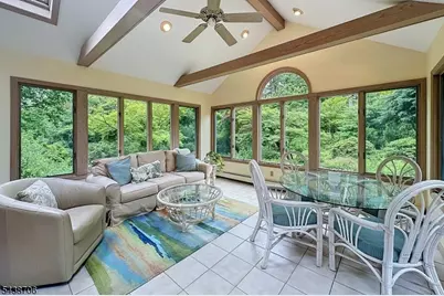 7 Southwood Dr, Parsippany, NJ 07950 - Photo 8
