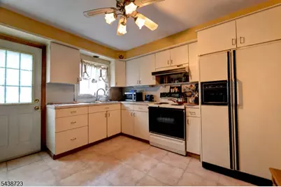 36 Hemlock Ave, Lincoln Park, NJ 07035 - Photo 4