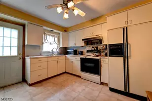36 Hemlock Ave, Lincoln Park, NJ 07035 - Photo 4