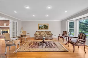 25 Solomon Dr, Bridgewater, NJ 08807 - Photo 4
