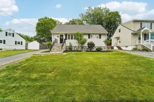 13 Crane Terrace, Verona, NJ 07044 - Photo 2