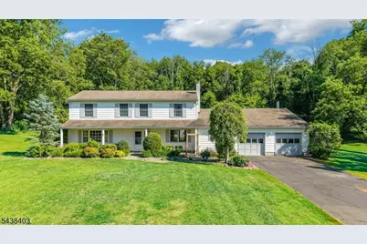 70 Lake Pochung Rd, Vernon, NJ 07461 - Photo 4
