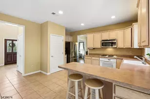 55 Sand Rd, Fairfield, NJ 07004 - Photo 8