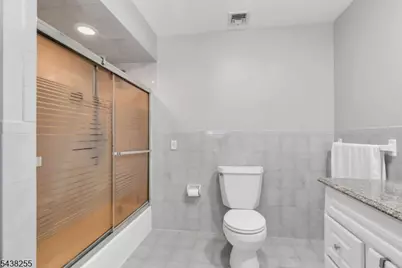 465 Ellen St, Union Township, NJ 07083 - Photo 22