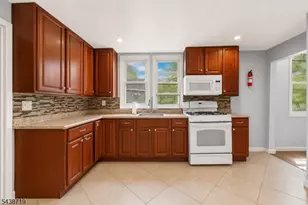 488 S 12th St, Newark, NJ 07103 - Photo 6