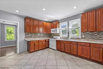 488 S 12th St, Newark, NJ 07103 - Photo 26