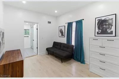 22 8th Ave, Newark, NJ 07104 - Photo 20