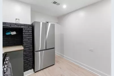 22 8th Ave, Newark, NJ 07104 - Photo 12