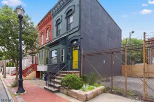 22 8th Ave, Newark, NJ 07104 - Photo 1