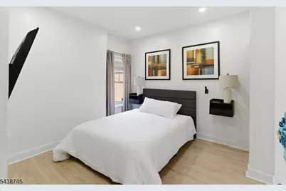 22 8th Ave, Newark, NJ 07104 - Photo 18