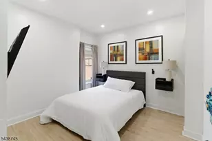 22 8th Ave, Newark, NJ 07104 - Photo 18