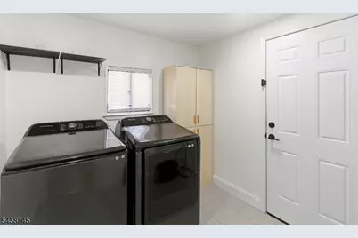 22 8th Ave, Newark, NJ 07104 - Photo 14