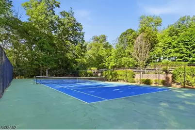 61 Schweinberg Dr, Roseland, NJ 07068 - Photo 24