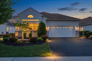 3 Daulton Dr, Franklin Township, NJ 08873 - Photo 2