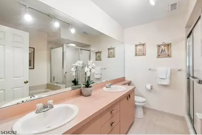 22 Woodcrest Dr, Morris Township, NJ 07960 - Photo 14