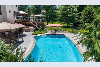 14 Hawk Dr, Raritan Township, NJ 08551 - Photo 44
