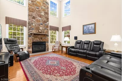 14 Hawk Dr, Raritan Township, NJ 08551 - Photo 6