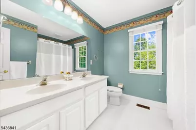 14 Hawk Dr, Raritan Township, NJ 08551 - Photo 24