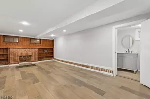 26 Ferncliff Rd, Bloomfield, NJ 07003 - Photo 18