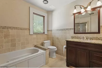 26 Ferncliff Rd, Bloomfield, NJ 07003 - Photo 28