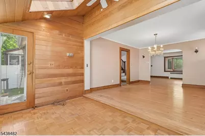 26 Ferncliff Rd, Bloomfield, NJ 07003 - Photo 16