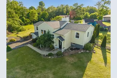 19 Columbus Cir, Mansfield Township, NJ 07865 - Photo 24