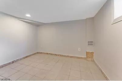 19 Columbus Cir, Mansfield Township, NJ 07865 - Photo 22