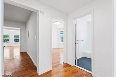 1043 Hunterdon St #2, Newark, NJ 07112 - Photo 18