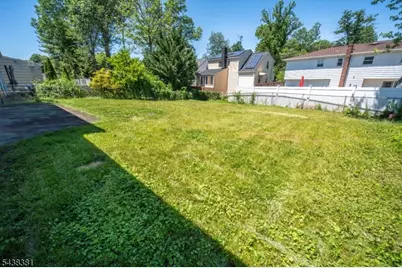 2663 Hawthorne Ave, Union Township, NJ 07083 - Photo 22
