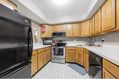 13 Betty Ct, Lebanon, NJ 08833 - Photo 10