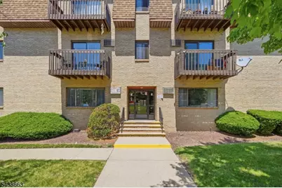 2 Honiss St. #2A, Newark, NJ 07109 - Photo 2