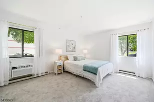 2 Honiss St, Newark, NJ 07109 - Photo 12