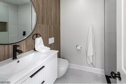 29 Sutphin Rd, Raritan Township, NJ 08822 - Photo 26