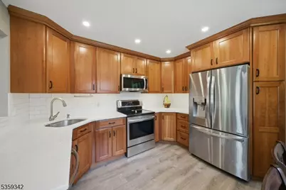 22 Beaver Brook Lane, Denville, NJ 07834 - Photo 8