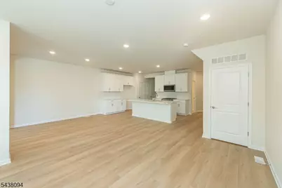 5 Wadsworth Dr, Denville Twp., NJ 07834 - Photo 6