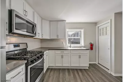 388 Main St, Little Falls Township, NJ 07424 - Photo 2