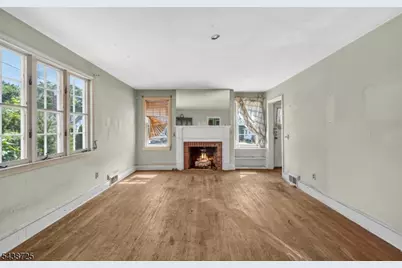 10 Carlyle Ave, Morris Plains, NJ 07950 - Photo 12