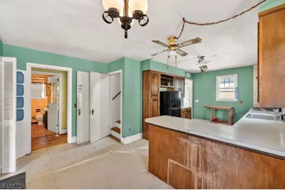 10 Carlyle Ave, Morris Plains, NJ 07950 - Photo 10