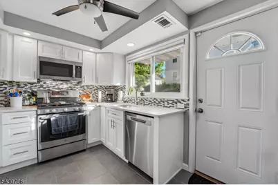 230 Lafayette Place  Unit 4D, Englewood, NJ 07631 - Photo 10