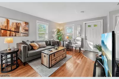 230 Lafayette Place  Unit 4D, Englewood, NJ 07631 - Photo 1